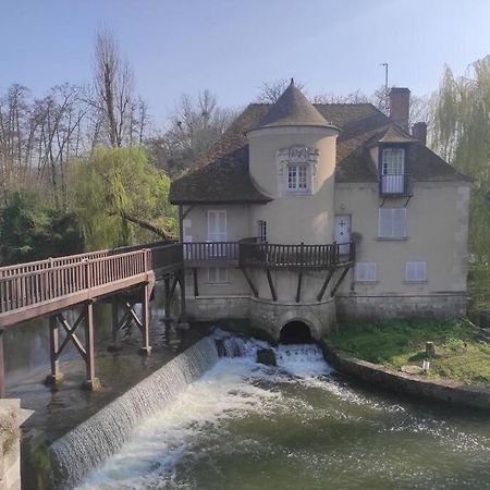Gite Les Petites Bruyeres Veneux-les-Sablons Екстериор снимка